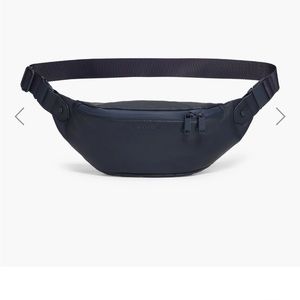 Lo & Sons Bond bag - Black - Sheepskin leather great condition.